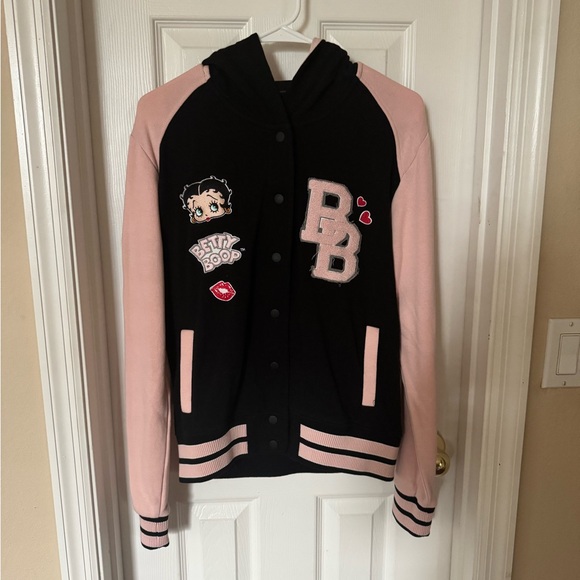 Universal studios Betty Boop varsity jacket size women’s large - Picture 1 of 8